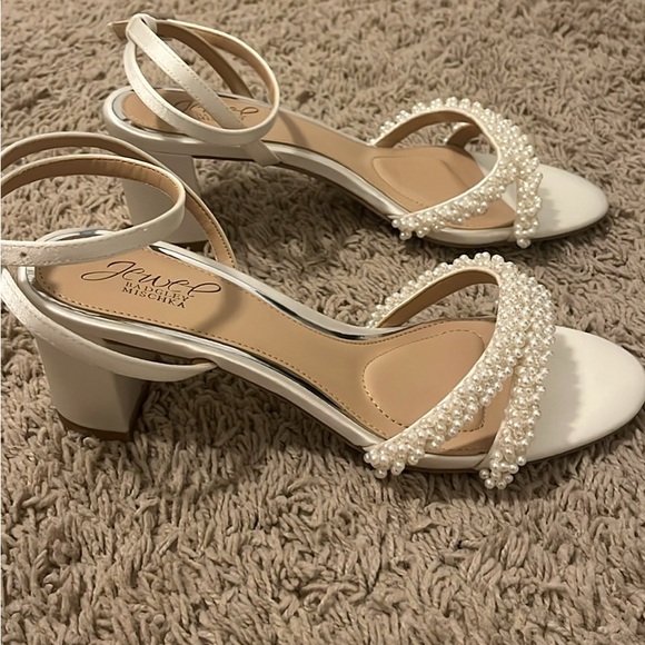 Ninnette Mid Heel Sandals (New, never worn) - Picture 4 of 5